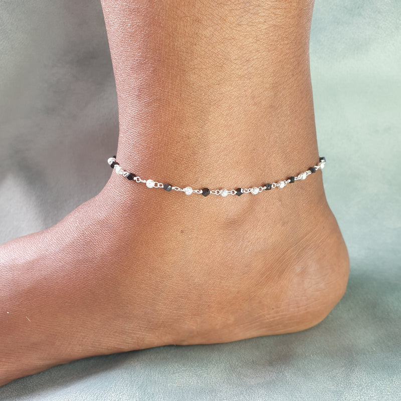 Black Bead Heart Silver Anklet