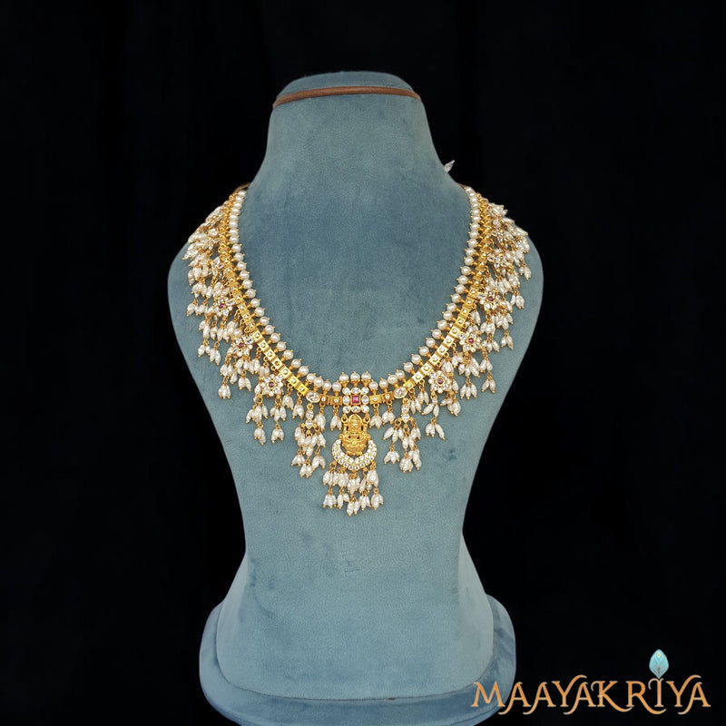 Pushpadharini Guttapusalu Necklace Set