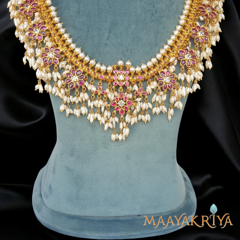 Kamalamala Guttapusalu Necklace Set