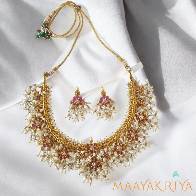 Amulyahaar Guttapusalu Necklace Set