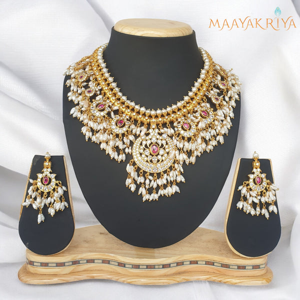 Rajathakusuma Guttapusalu Necklace Set