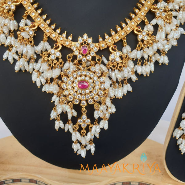 Madhurakusuma Guttapusalu Necklace Set